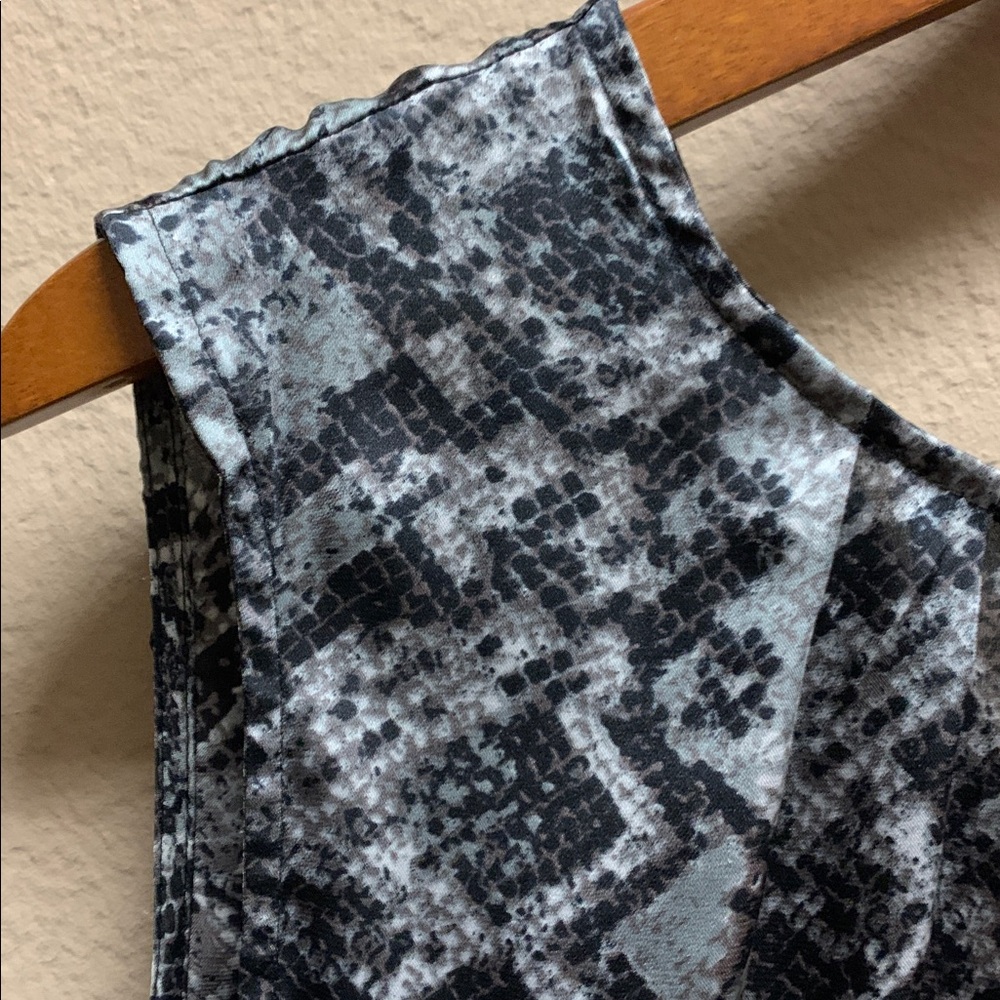 Violet & Claire Black and Gray Animal/Snake Print Sleeveless Blouse - Picture 6 of 14